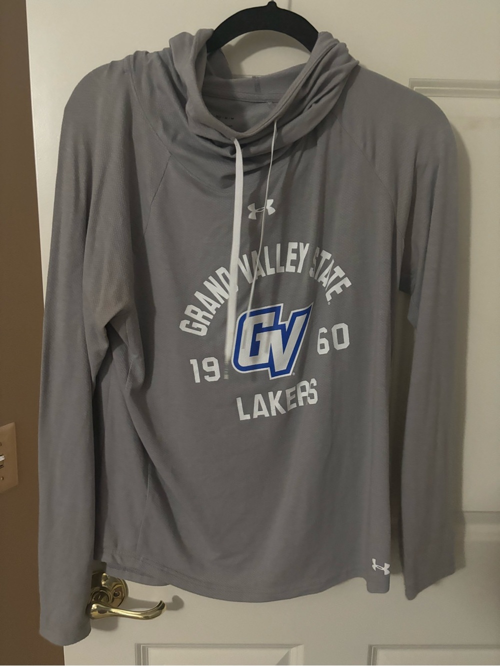 Under Armour Grand Valley State Lakers Gray Hooded Long Sleeve